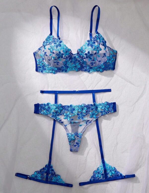 Conjunto em renda com cinta liga - P