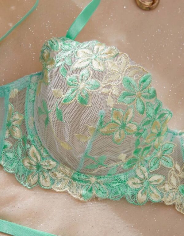 Conjunto lingerie em tule e renda com cinta liga verde água - M - Imagem 3