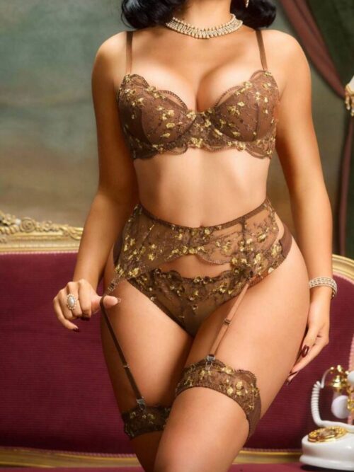 Conjunto em renda marrom floral - GG